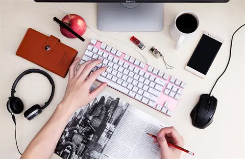 知名企业家创业背景介绍